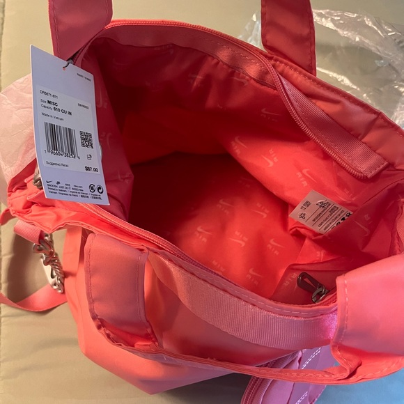 Nike Sportswear Air Futura Luxe Tote - Picture 3 of 3